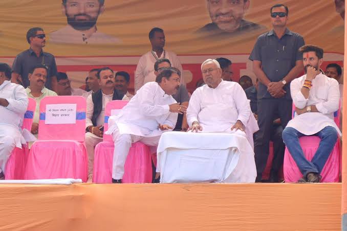 उपचुनाव में प्रशांत किशोर ने खूब की मेहनत,चारों सीटों पर होने वाली है कांटे की टक्टर! 1 1000425559