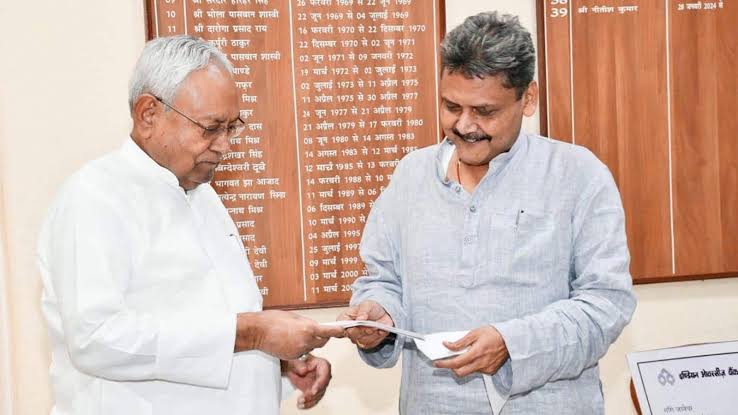 शिक्षकों के ट्रांसफर-पोस्टिंग पॉलिसी में जल्द होने जा रहा है बदलाव,शिक्षा मंत्री ने दी जानकारी 1 1000425794