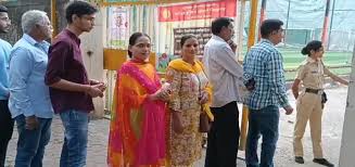 पीएम मोदी ने वोटर्स से की जमकर मतदान करने की अपील,महाराष्ट्र और झारखंड में हो रही है वोटिंग 1 1000429141