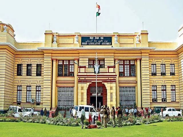 कई विधेयकों पर आज बिहार विधानसभा में होगी चर्चा,कानून व्यवस्था के मुद्दे पर सरकार को घेरेगी विपक्ष! 1 1000432330