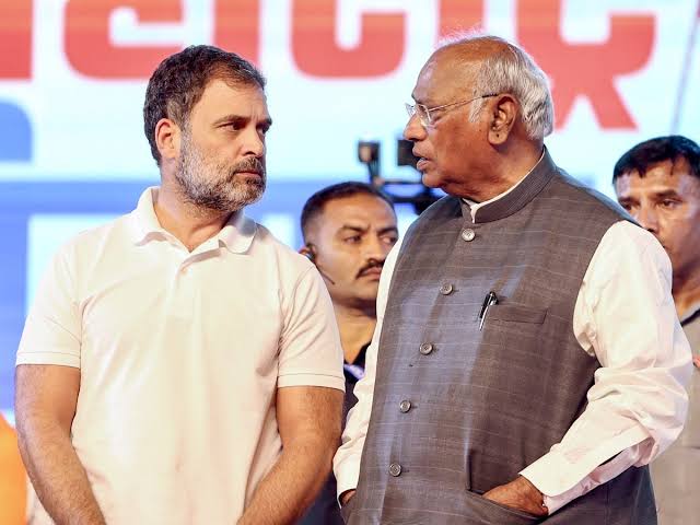 राहुल के क्षमता पर ममता बनर्जी के सांसद ने उठाया सवाल,कहा-हमें गठबंधन को चलाने के लिए मजबूत नेता की है जरूरत 1 1000432754
