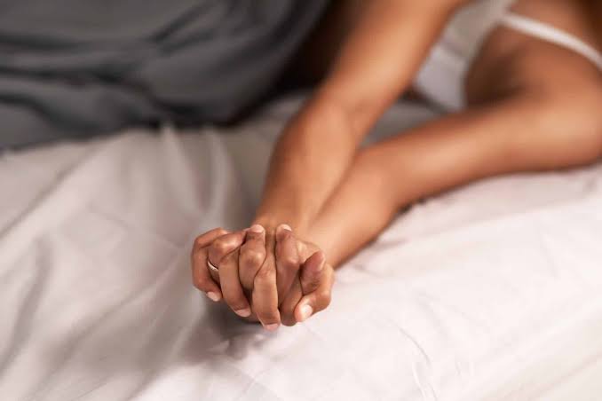  आगरा मामले में छानबीन के बाद सामने आई लड़कियों की सच्चाई,पहले संबंध बनाए फिर मांगने लगी पैसे