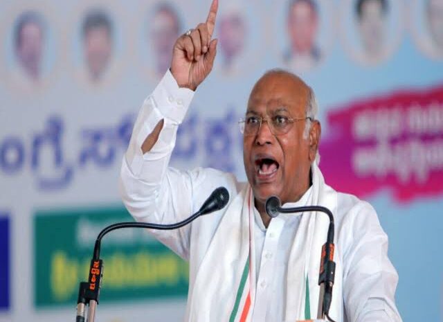  प्रधानमंत्री मोदी के हमले पर मल्लिकार्जुन खरगे ने किया पलटवार,लगा दिया गंभीर आरोप