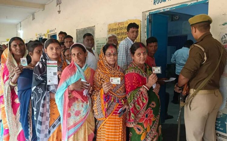 झारखंड में पहले चरण का वोटिंग जारी,मतदान करने को लेकर लोगों में दिख रहा है उत्साह