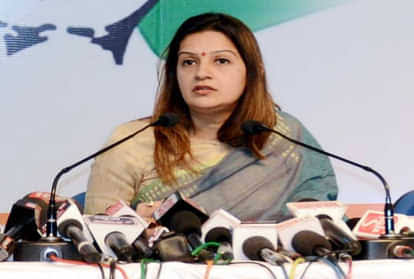  वक्फ बोर्ड को मिला 10 करोड़ तो शुरू हो गई राजनीति,सांसद प्रियंका चतुर्वेदी ने एनडीए सरकार पर बोला हमला