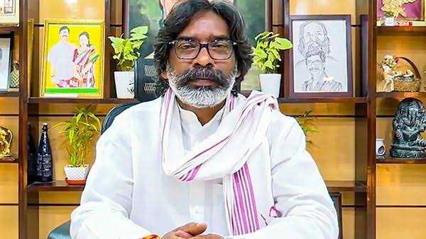 आमने-सामने हुई झारखंड और बंगाल सरकार,ममता सरकार ने रोकी आलू की खेप और कई ट्रक 1 1000435338