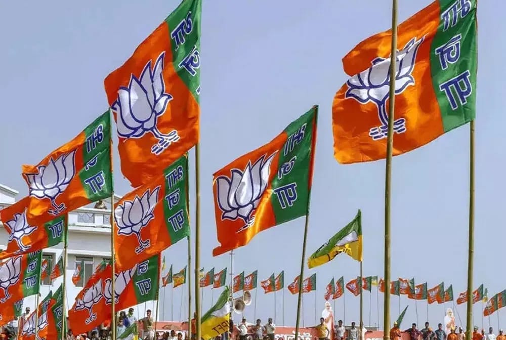 यूपी में इस बार दलित को प्रदेश अध्यक्ष बना सकती है बीजेपी,मायावती के वोट बैंक पर है भाजपा की नजर 1 1000441343
