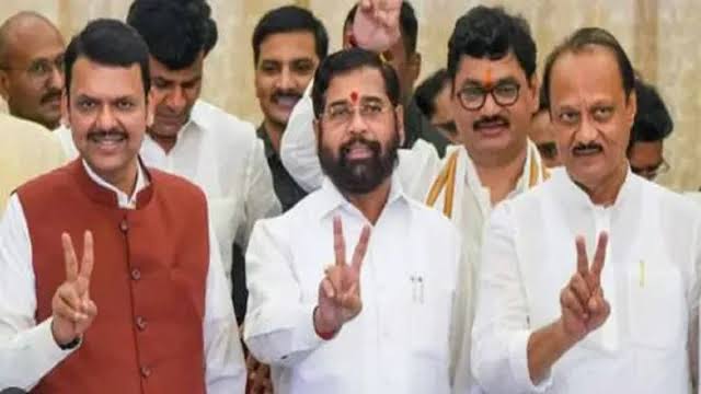 महाराष्ट्र में महायुति सरकार का कल होगा मंत्रिमंडल विस्तार,30 मंत्री ले सकते हैं शपथ 1 1000441689