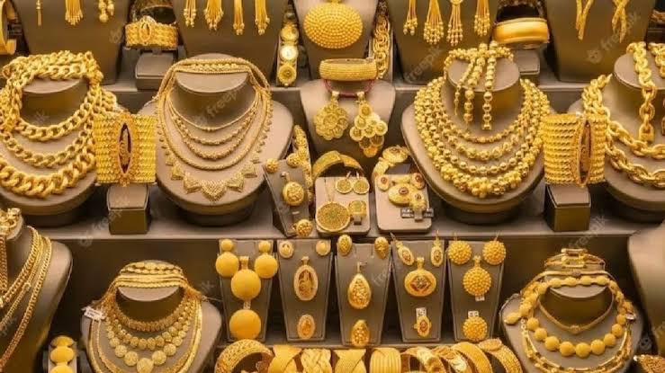 सस्ता हुआ सोना,खरीदारी में आई बढ़ोतरी 1 1000442894