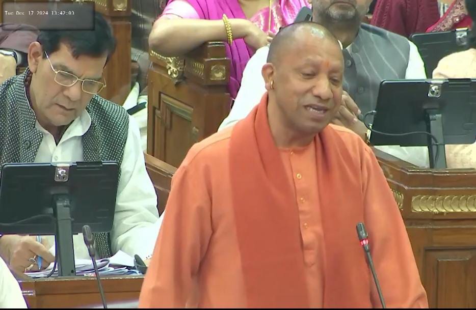 असदुद्दीन ओवैसी ने किया सीएम योगी पर हमला,कहा-योगी जितना चाहे उतनी इजराइल की भक्ति कर लें 1 1000443148