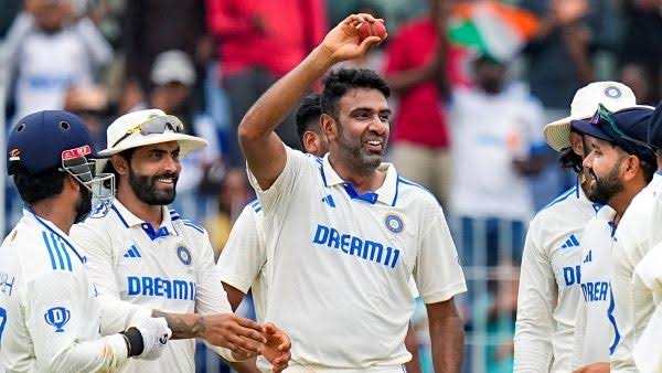 अश्विन के संन्यास के फैसले पर उठने लगे 3 बड़े सवाल,आखिर अचानक में क्यों लिया इतनी बड़ी फैसला! 1 1000444059