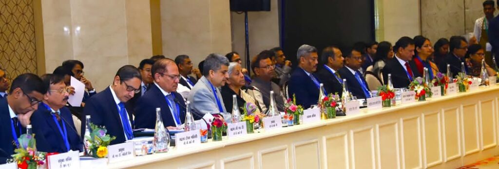 स्विगी और जोमैटो जैसे खाद्य वितरण प्लेटफार्मों पर कम होंगे GST दर,गाड़ियों के खरीद पर बढ़ेंगे GST! 1 1000445044