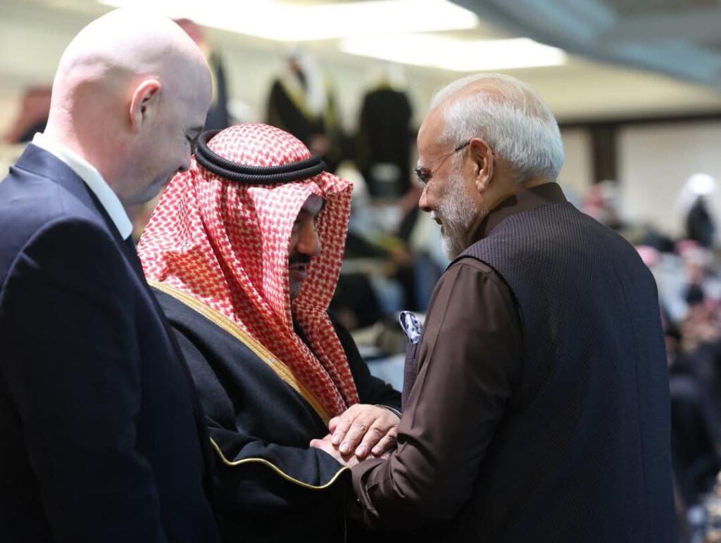 प्रधानमंत्री मोदी के कुवैत दौरे का आज है दूसरा और आखिरी दिन,दिया जाएगा गार्ड ऑफ ऑनर 1 1000445373