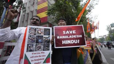 कोलकाता में अस्पताल के बाहर भाजपा कार्यकर्ताओं ने किया प्रदर्शन,कहा-बंद करें गैर-हिंदू बांग्लादेशियों का इलाज 1 1000445388