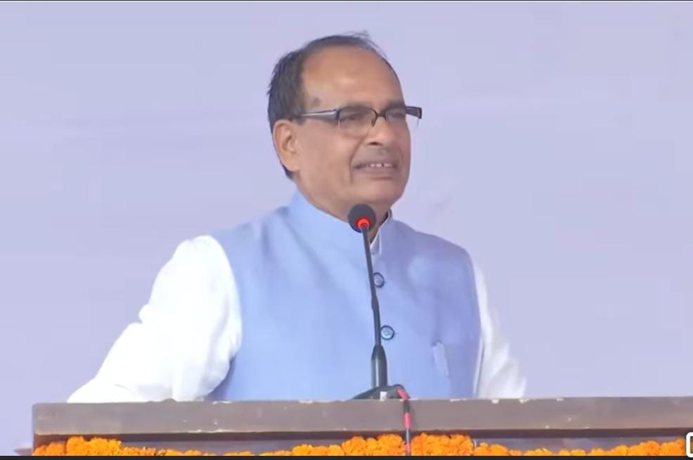 संकट में किसानों के साथ खड़ी है केंद्र सरकार,दुनिया की फूड बास्केट बनेगा भारत,बोले कृषि मंत्री शिवराज सिंह चौहान 1 1000445983