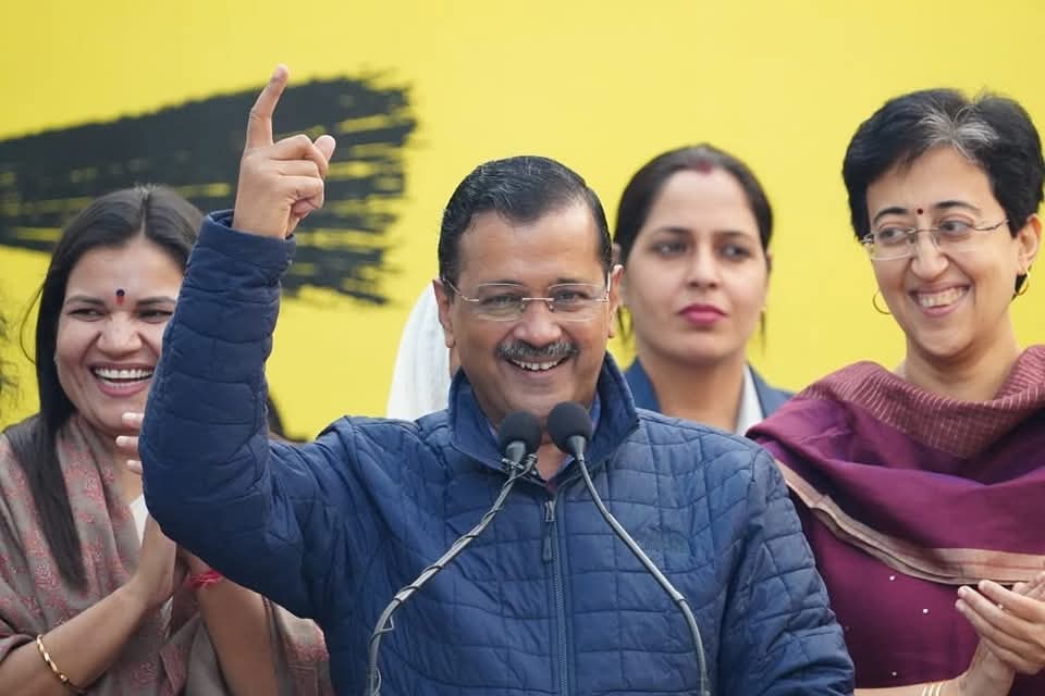 दिल्ली चुनाव में दलित वोटों के सहारे सरकार में वापसी करेंगे केजरीवाल? 1 1000446160