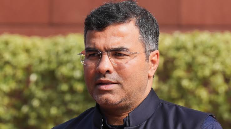 दिल्ली में परवेश वर्मा को अपना सीएम फेस घोषित करेगी बीजेपी,केजरीवाल ने किया बड़ा दावा 1 1000446869