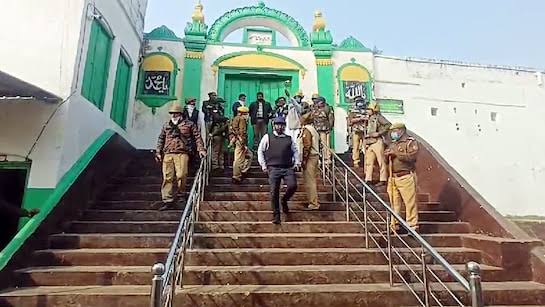 संभल मामले के बाद सपा सांसद जिया उर रहमान ने बताई पूरी बात,मुझे जिम्मेदार बताया जाएगा 1 1000452986