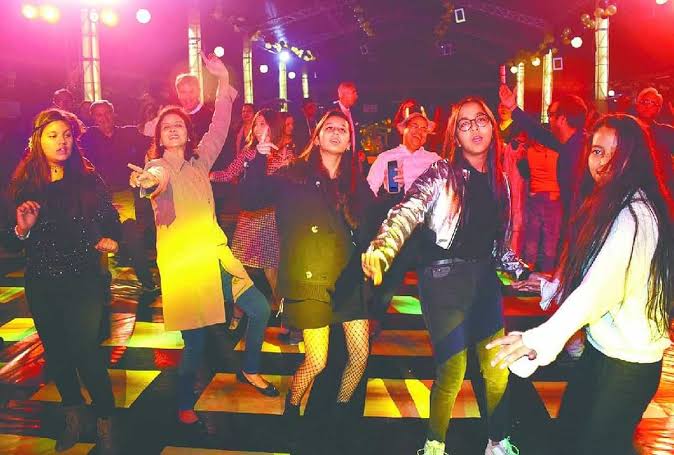 नए साल पर पार्टियां आयोजित करना नाजायज है,मौलाना शहाबुद्दीन रजवी ने जारी किया फतवा 1 1000452991