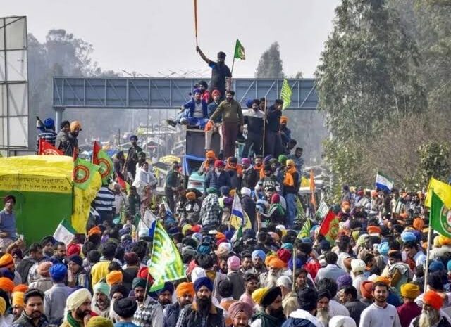  संसद का आज घेराव करेंगे किसान,दिल्ली कूच के लिए सुबह से हीं दिख रही है भीड़
