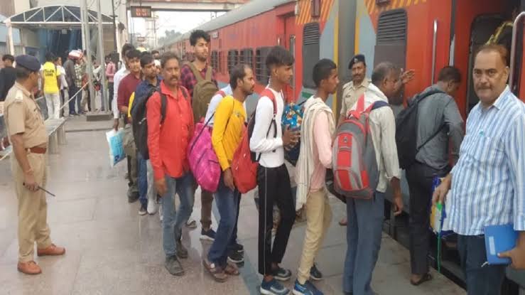  अब हर ट्रेन में लगा रहेगा चार जनरल कोच,रेलवे ने लिया बड़ा फैसला!