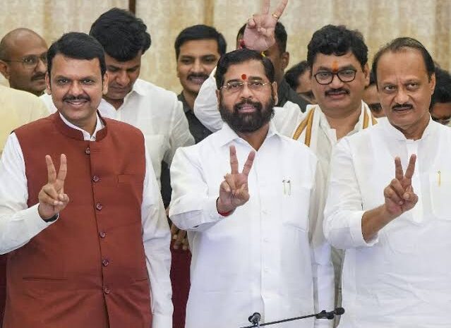  आज दोपहर 3 बजे होगा शपथ ग्रहण,महाराष्ट्र में होने जा रहा है मंत्रिमंडल विस्तार