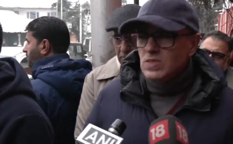  मनमोहन सिंह मामले में मुख्यमंत्री उमर अब्दुल्ला ने तोड़ी चुप्पी,कहा-उनके गुजरने के बाद भी ये झगड़े चल रहे हैं