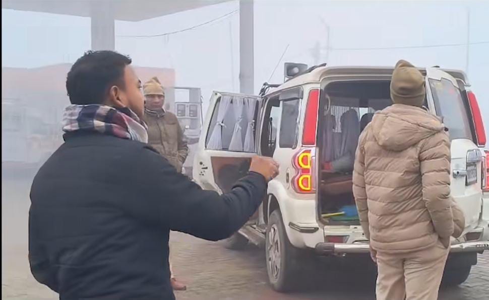 नीतीश सरकार की पुलिस पर लगी बड़ी आरोप,प्रशांत किशोर के साथ की गई बदतमीजी और छोड़ा गया हाथ! 1 1000460758