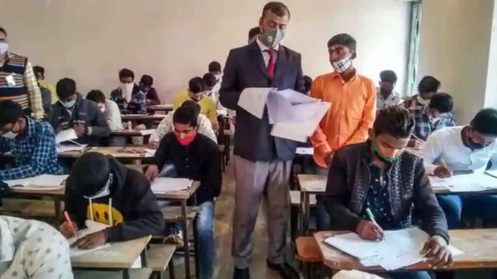 आज जारी हो सकते है मैट्रिक-इंटर के एडमिट कार्ड,बिहार बोर्ड परीक्षा की तैयारी में जुटी प्रशासन 1 1000461434