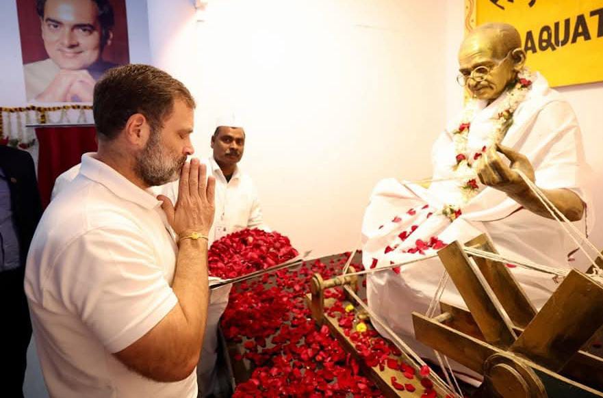 White Tshirt मूवमेंट्स की राहुल गांधी ने की शुरुआत,सरकार के खिलाफ आंदोलन से जुड़ने के लिए लोगों से की अपील 1 1000466128