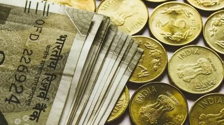 भारतीय स्टेट बैंक की रिपोर्ट में सामने आया नया दावा,रुपये में आने वाली है जोरदार उछाल 1 1000466601