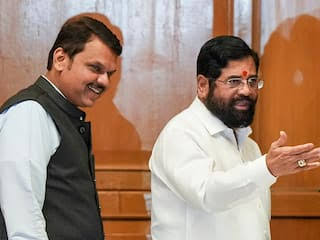 उद्धव ठाकरे की पार्टी ने होने वाली है बड़ी टूट,एकनाथ शिंदे के साथ जा सकते हैं 3 सांसद और 5 विधायक 1 1000467218