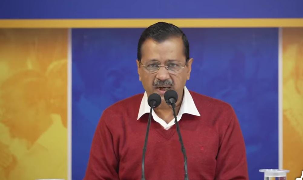 केजरीवाल के हाथ को मजबूत करेंगे अखिलेश यादव,चुनाव प्रचार में आयेंगे नजर 1 1000470087
