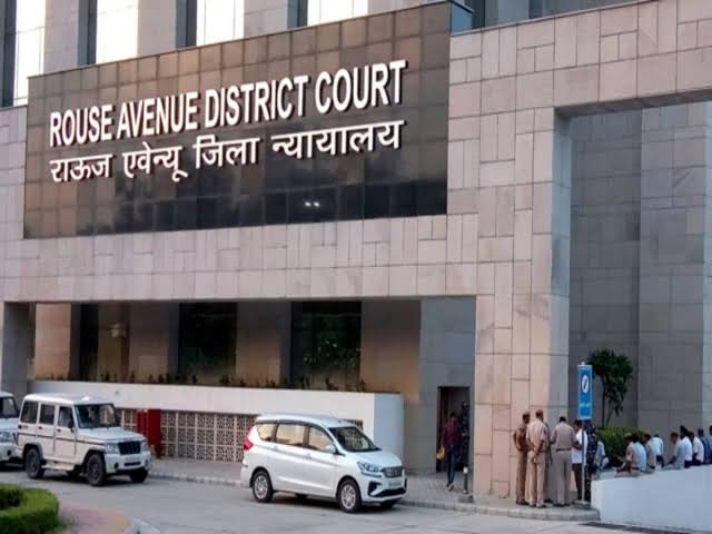दिल्ली कोर्ट से सीएम आतिशी को मिली बड़ी राहत,इस मामले में सुनाई अहम फैसला 1 1000470156