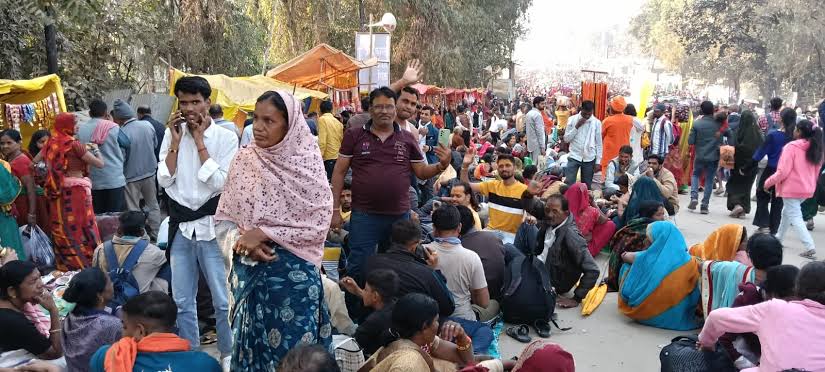 इतनी बड़ी भीड़ में छोटी-छोटी घटनाएं हो जाती है,महाकुंभ में भगदड़ को लेकर योगी के मंत्री ने दिया विवादित बयान 1 1000470520