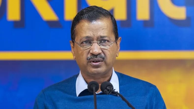 7 विधायकों ने पार्टी से दिया इस्तीफा,केजरीवाल को लगा बड़ा झटका 1 1000471192