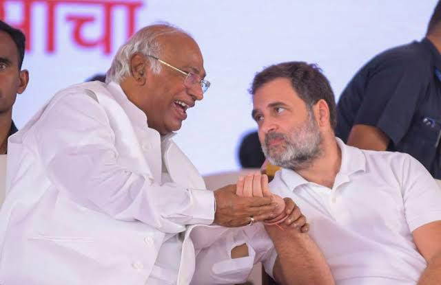  दिल्ली चुनाव के लिए कांग्रेस ने बदली अपनी रणनीति,केजरीवाल को देगी पटकनी!