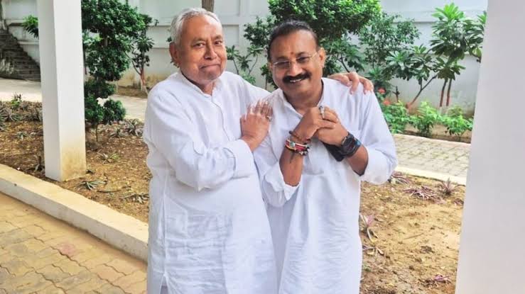  लालू राज में ‘मामा टैक्स और साला टैक्स’ वसूला जाता था,तेजस्वी के बयान पर मंत्री अशोक चौधरी ने किया पलटवार
