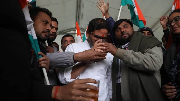  प्रशांत किशोर ने खत्म किया अनशन,मरीन ड्राइव से किया सत्याग्रह आंदोलन का ऐलान
