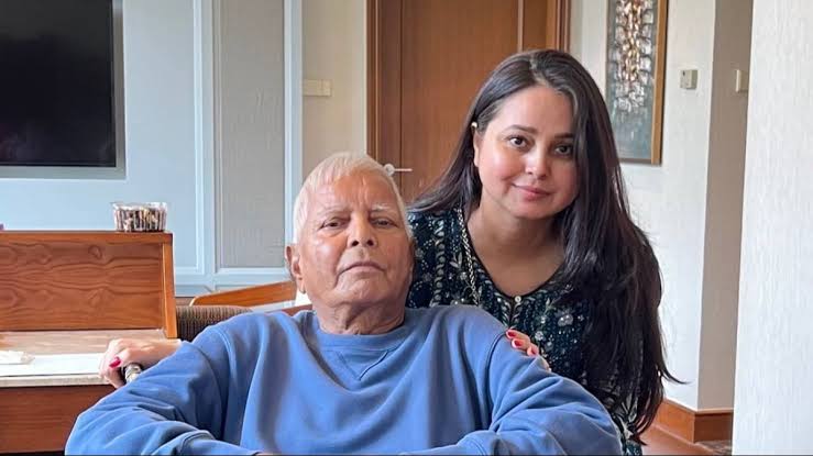  नीतीश कुमार पर भड़की रोहिणी आचार्य,बोली-इनके सरकार में तो भ्रष्टाचार का स्वर्णिम काल है..