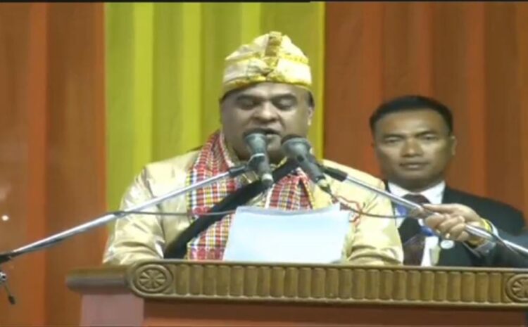  मुख्यमंत्री हिमंता बिस्वा सरमा के बयान पर कांग्रेस ने की पलटवार,बाबा साहेब आंबेडकर को लेकर फिर से छिड़ी बहस
