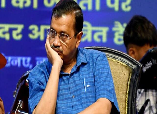  चुनाव आयोग के नोटिस पर आज रात 8 बजे तक केजरीवाल को देना होगा सबूत,मुश्किल में फंसे अरविंद