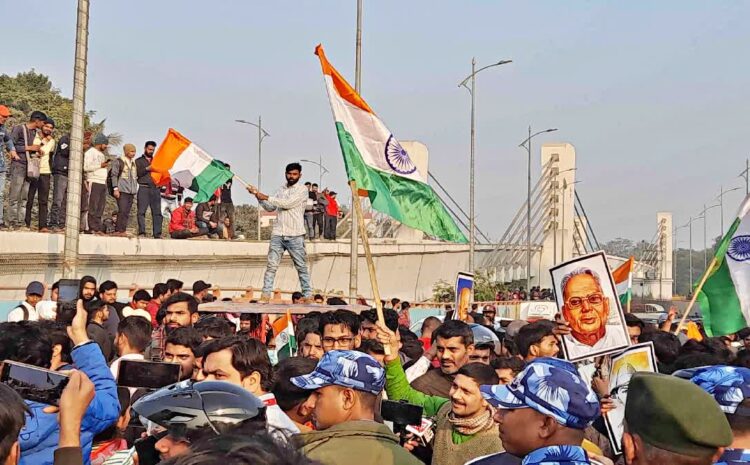  कल पटना की सड़कों पर प्रदर्शन कर रहे 350 BPSC अभ्यर्थियों पर गिरी गाज,प्रशासन ने उठाई बड़ी कदम
