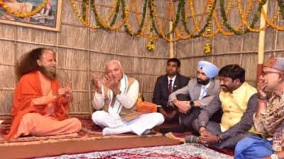 लोग हमें मुस्लिम राज्यपाल करके संबोधित करते हैं जो कि कहीं से भी उचित नहीं है,राज्यपाल आरिफ मोहम्मद खान ने जताई नाराजगी 1 1000476232