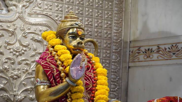 बन जाएंगे हर बिगड़े काम,प्रत्येक मंगलवार के दिन अवश्य करें इन चमत्कारी मंत्रों का जप 1 1000479433