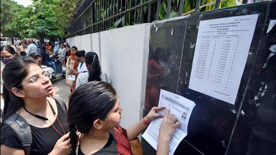 बिहार लोक सेवा आयोग ने घोषित की 70वीं BPSC मुख्य परीक्षा की तारीख,17 मार्च 2025 तक कर सकते हैं आवेदन 1 1000480173