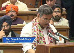 दिल्ली विधानसभा के अध्यक्ष चुने गए विजेंद्र गुप्ता,विधायकों को भी आज दिलाई गई शपथ 1 1000482097