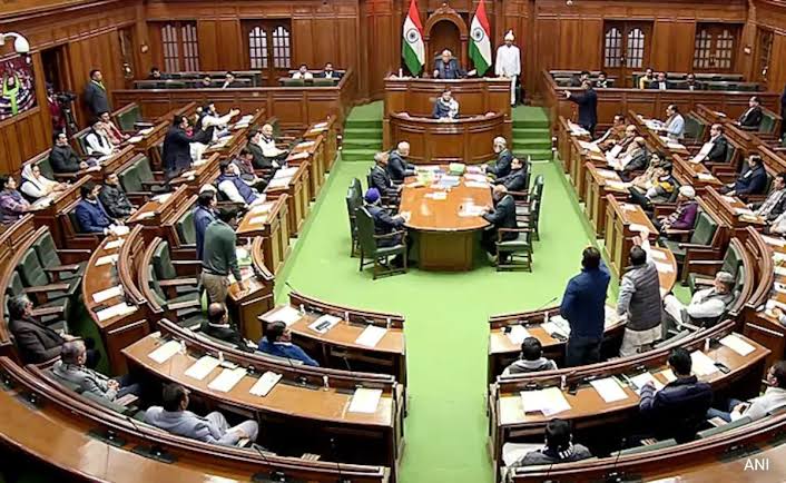 आज पेश होगा CAG रिपोर्ट,दिल्ली विधानसभा में मचेगा हंगामा 1 1000482481