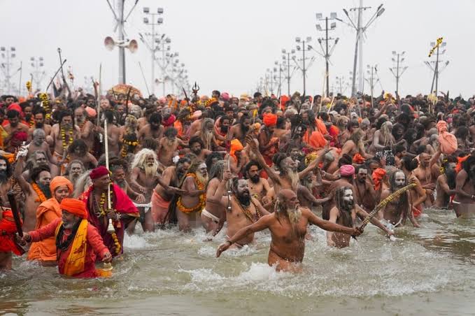 महाकुंभ के सफल आयोजन के लिए कर्मचारियों-अधिकारियों को सीएम योगी आज करेंगे सम्मानित 1 1000483891
