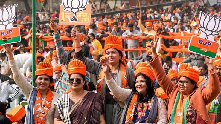  दिल्ली में कल खत्म होगा बीजेपी का वनवास,क्या सच होगा एग्जिट पोल्स के नतीजे?